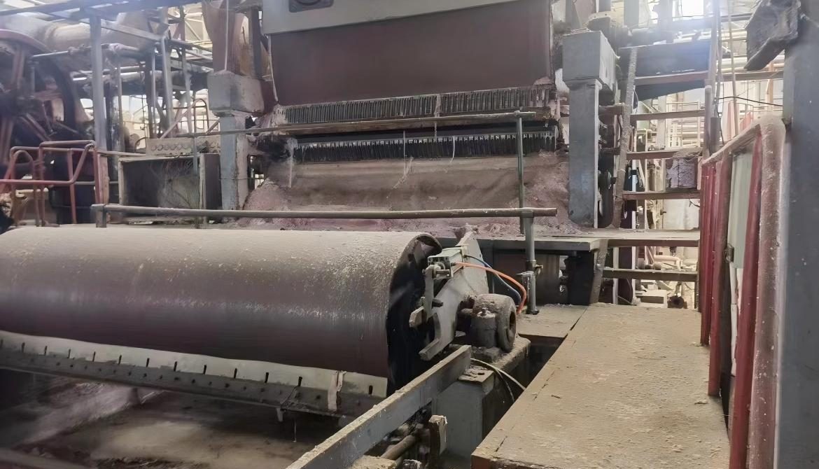 Four used 2400 single-cylinder paper machines for small to medium-scale paper production with stable operation and consistent quality