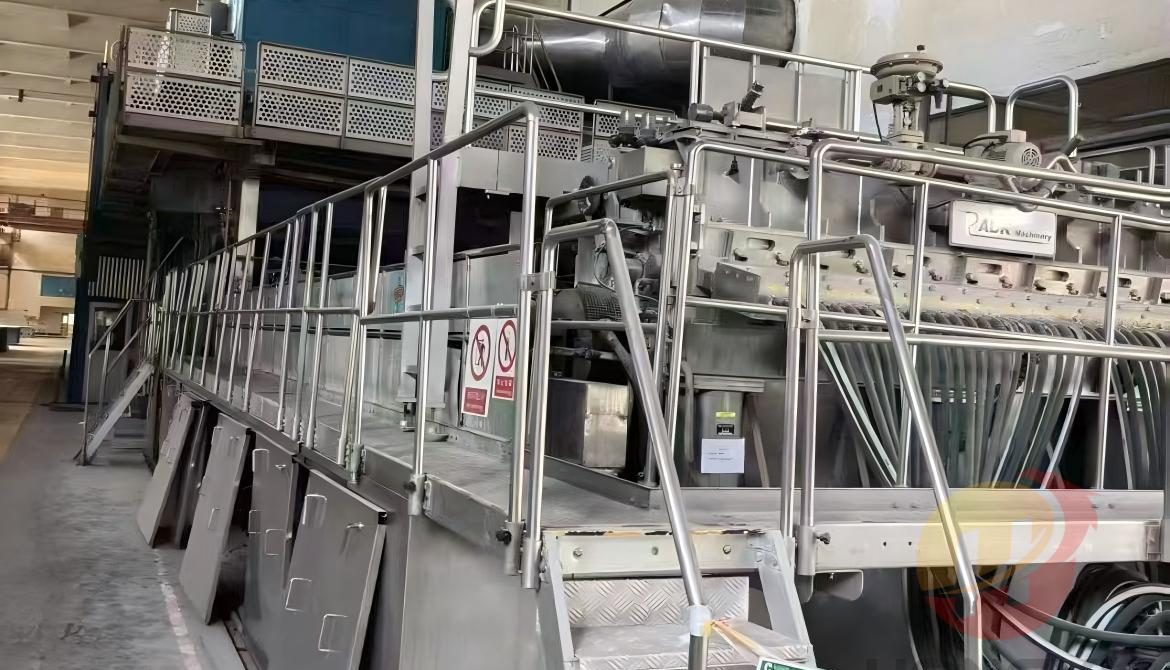 Used 2640mm single fourdrinier paper machine 300m/min