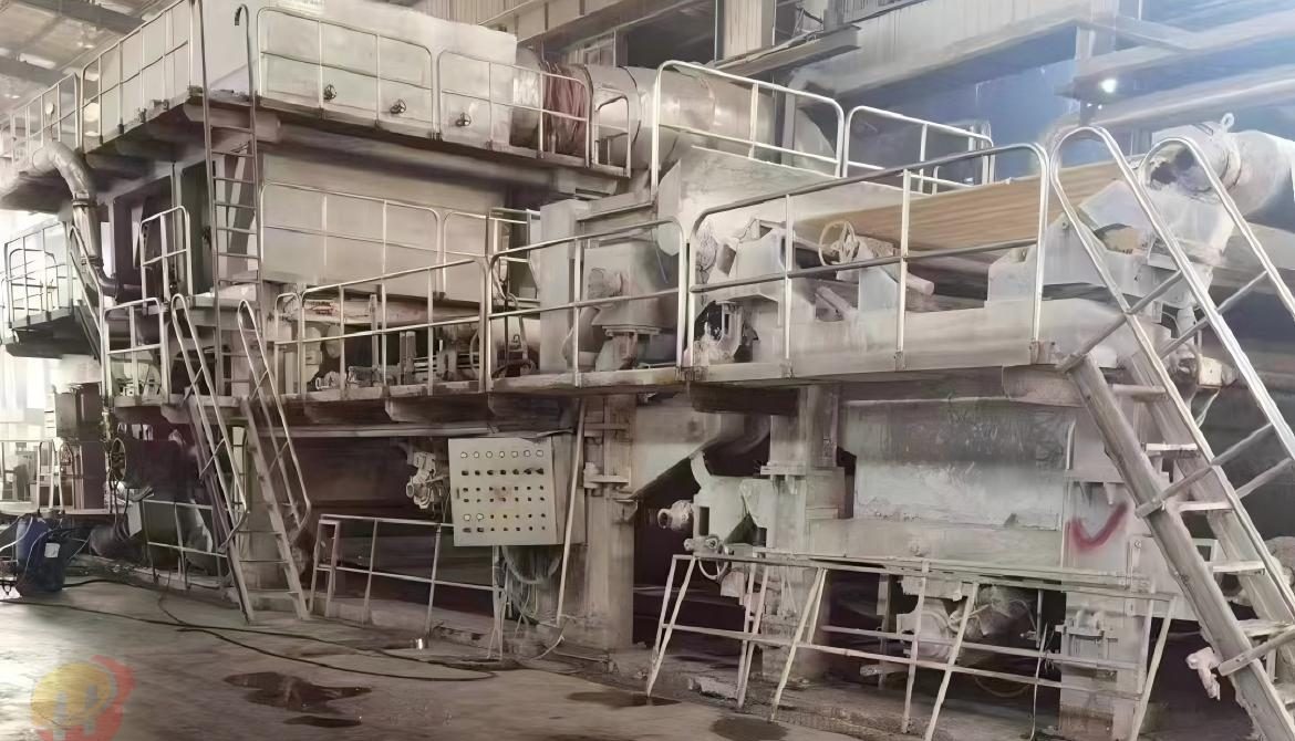 Used 2800 crescent tissue paper machine