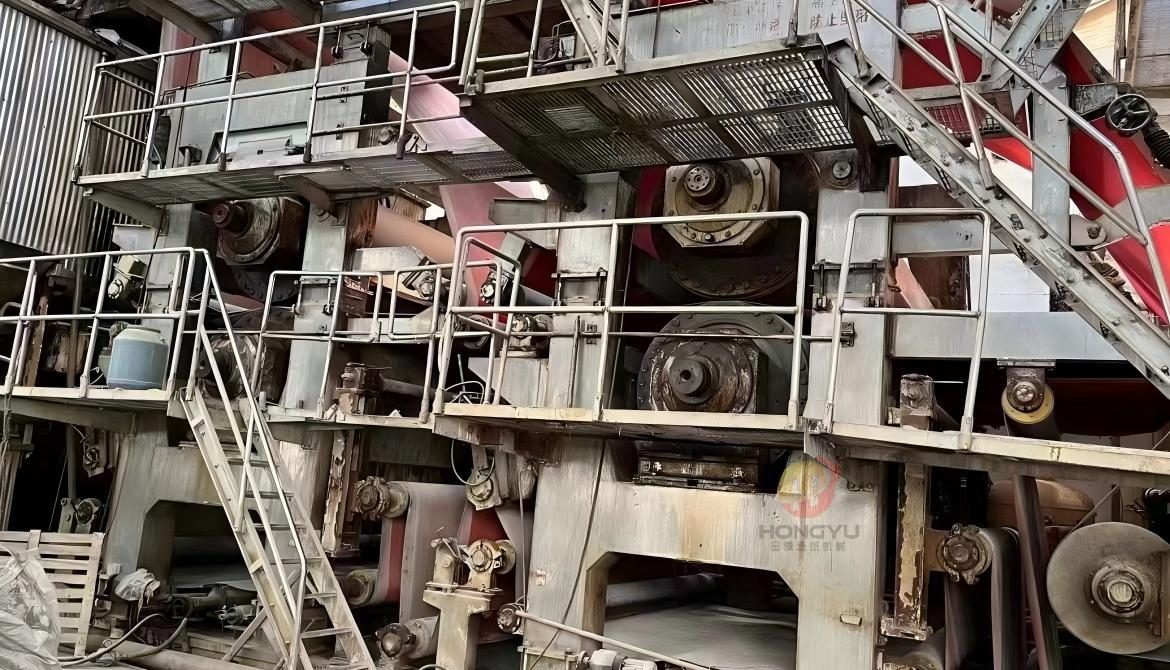 Used 3200/400 two wire multi-cylinder paper machine (left hand)