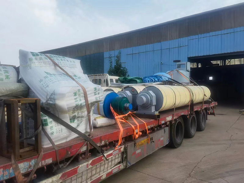 Qinyang Hongyu Machinery used papermaking equipment securely packaged and loaded into container for international shipping