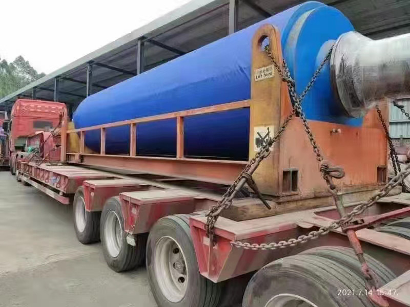 Qinyang Hongyu Machinery used papermaking equipment securely packaged and loaded into container for international shipping