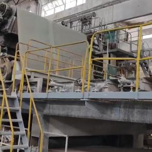 Used 3200mm Right-Hand Fourdrinier Multi-Cylinder Paper Machine, 400m/min design speed, complete with Hewitt air-cushion headbox, Andritz headbox screen, 40pcs dryer cylinders, full vacuum system, branded auxiliary parts and integrated control system. Well-maintained second-hand equipment with stable performance, high-efficiency paper production capacity, cost-effective for paper mill investment. Contact for detailed parameters, inspection report and competitive quotation.